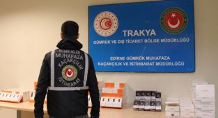 Kapıkule'de gümrük muhafaza ekipleri kaçakçılara geçit vermiyor