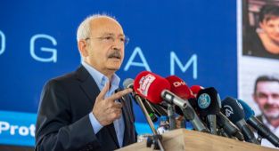 Kılıçdaroğlu İzmir’deki Fütürizm Çalıştayı’nda konuştu