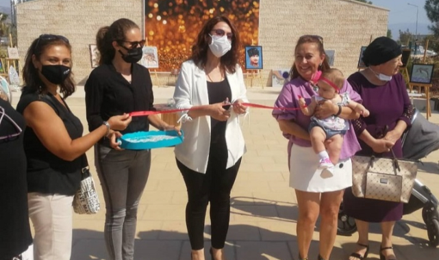 Mavi Kelebekten Muhteşem Bir Sergi!