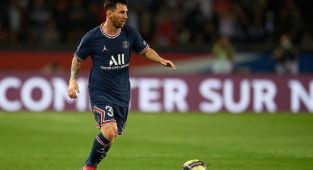 Messi'nin PSG kariyeri kötü başladı