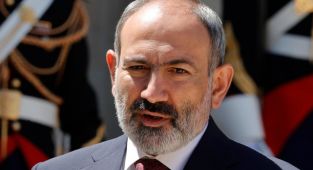 Paşinyan: Türkiye ile kara ve demir yolu ulaşımını istişareye hazırız