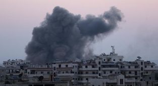 Rusya İdlib'e hava saldırıları düzenledi