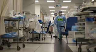 Üçüncü doz aşılamanın sürdüğü İsrail'de 2 ayın en düşük vaka sayısı kaydedildi