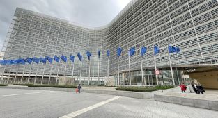 AB'den artan enerji fiyatlarına karşı üyelerin alabileceği tedbirlere dair öneri paketi