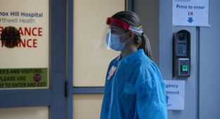 ABD'de Kovid-19 salgınında can kaybı 724 bin 323'e çıktı