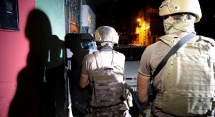 Adana'da terör örgütü DEAŞ'a yönelik operasyonda 7 kişi yakalandı