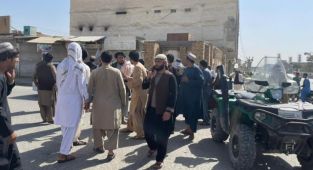 Afganistan'ın Kandahar vilayetinde camiye bombalı saldırıda en az 30 kişi hayatını kaybetti