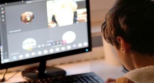 Avustralya, sosyal medyada çocuk kullanıcılar için ebeveyn izni şartı getirmeyi planlıyor