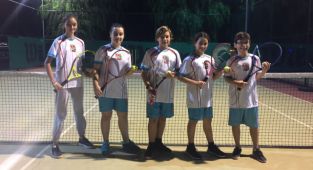 Bostanlıspor’un genç tenisçileri iddialı