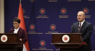 Çavuşoğlu: Önümüzdeki süreçte bazı diğer dışişleri bakanlarıyla beraber Kabil'e gitmeyi planlıyoruz