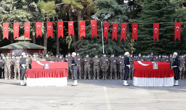 Fırat Kalkanı Harekatı şehitleri son yolculuklarına uğurlanıyor
