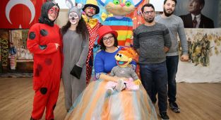 Gamze elibol engelli çocukların hayatına sanat ile dokunarak fark yaratıyor