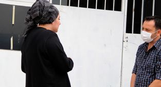 Genç kıza dehşeti yaşattılar