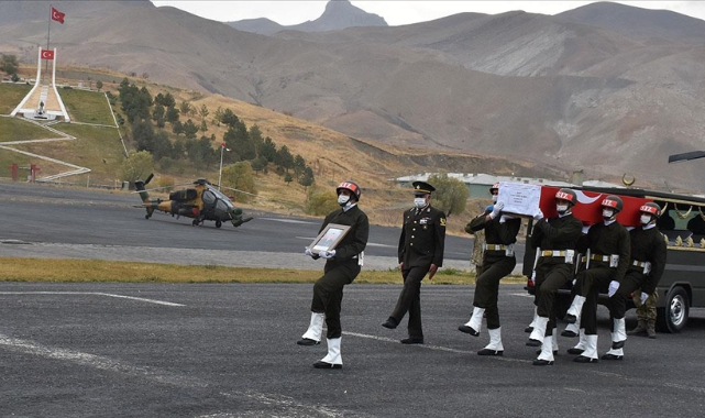 Hakkari'de şehit asker için tören düzenlendi