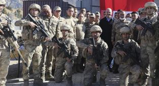 İçişleri Bakanı Soylu Ahpanos Vadisi'nde incelemelerde bulundu