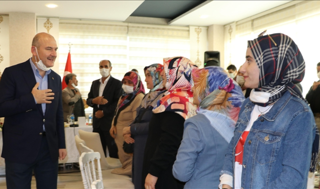 İçişleri Bakanı Soylu, Diyarbakır anneleri ile bir araya geldi