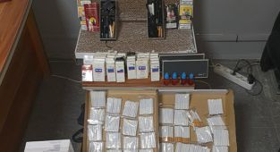 İzmir’de kaçak sigara operasyonu: 1 şüpheli gözaltına alındı