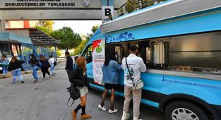 İzmir’deki üniversiteliler güne sıcak çorbayla başlıyor