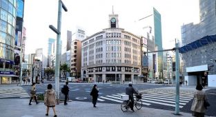 Japonya'da seçmenler sandık başında