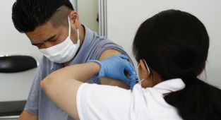 Japonya, Pfizer'dan ek 120 milyon doz aşı alacak