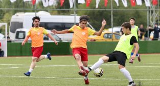 Karşıyaka Belediyesi’nden amatör spor kulüplerine destek