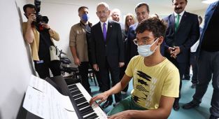 Konak Engelsiz Yaşam Köyü’nden bir başarı öyküsü