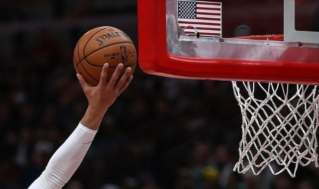Ömer NBA'deki hazırlık maçında 'double double' yaptı