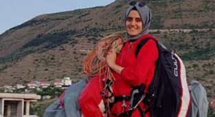 Paraşüt kazasında hayatını kaybeden Hilal, son yolculuğuna uğurlandı