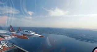 Türk Yıldızları'nın kokpitinden 360 derece çekilen görüntüler paylaşıldı