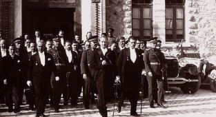 Türkiye Cumhuriyeti 98 yaşında