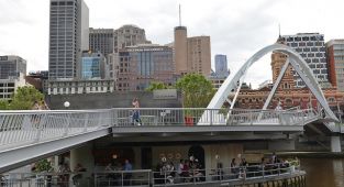 Avustralya Kovid-19 nedeniyle Mart 2020'de kapattığı sınırlarını yeniden açtı