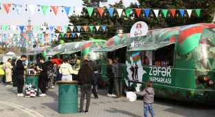 Bakü'de 'Zafer Panayırı' kuruldu