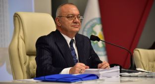 Başkan Ergün, Eğitimci Başkanları ve Meclis Üyelerini Onure Etti