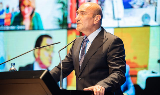 Başkan Soyer Barselona'ya gidiyor