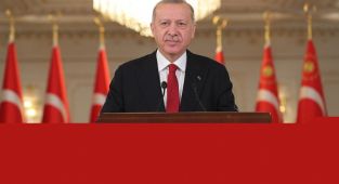 Cumhurbaşkanı Erdoğan 'Türkiye'de Eğitimin 20 Yılı: 2000-2019' kitabına takdim yazısı yazdı: