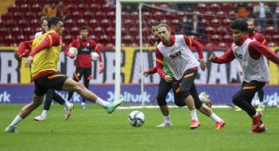 Galatasaray'da Lokomotiv Moskova maçı hazırlıkları başladı