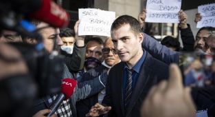  İşitme engelli vatandaşlardan 'Federasyona sağır başkan istiyoruz' protestosu