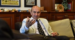 İzmir Büyükşehir Belediye Başkanı Tunç Soyer’den çağrı