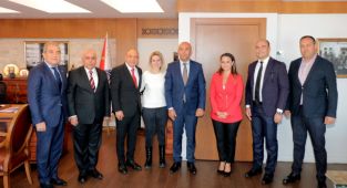 İZSİAD’dan İzmir Emniyet Müdürü Şahne’ye ziyaret