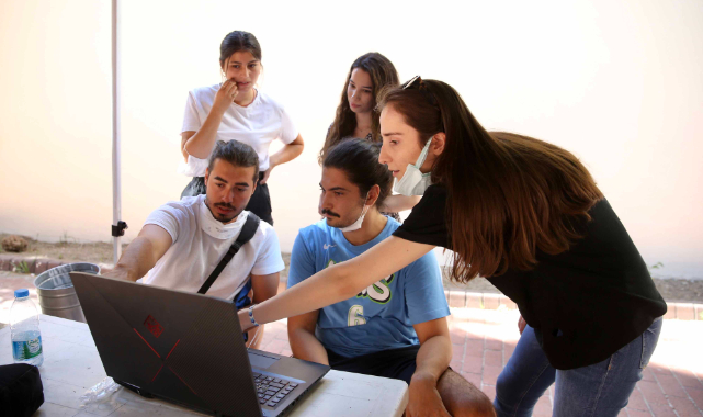 Karşıyaka Belediyesi’nin çarşı projesi ödül kazandı