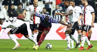 Lider Trabzonspor son dakika golüyle kazandı