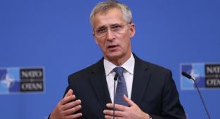 NATO Genel Sekreteri Stoltenberg: Rusya ve Çin kurallara dayalı uluslararası düzeni baltalıyor
