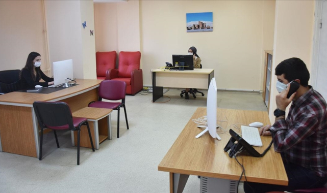 Sağlık ekipleri vatandaşları aşıya ikna etmeye çalışıyor