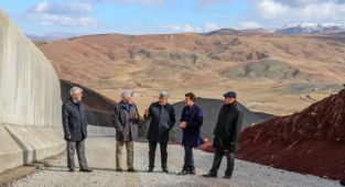  TBMM Göç ve Uyum Alt Komisyonu üyeleri, Türkiye-İran sınırındaki güvenlik duvarını inceledi