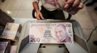 Yapılandırmada ilk taksit ödemeleri için vergi dairelerinde bugün mesai uzatıldı