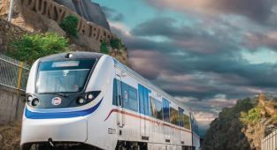 4 günde 2 intihar İzmir’de bir kadın İZBAN’ın önüne atlayarak intihar etti