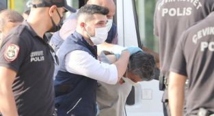 Aynı aileden 7 kişiyi öldürdü