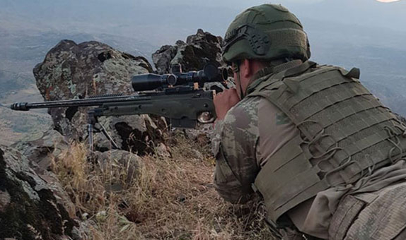 Barış Pınarı bölgesine sızmaya çalışan 3 terörist etkisiz hale getirildi