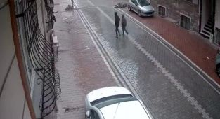 Esenyurt'ta girdikleri binalarda yangın çıkartan iki çocuk