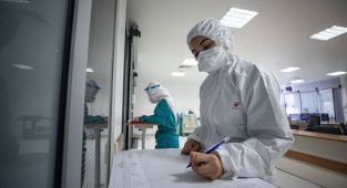 Son 24 saatte 20 bin 374 kişinin testi pozitif çıktı,